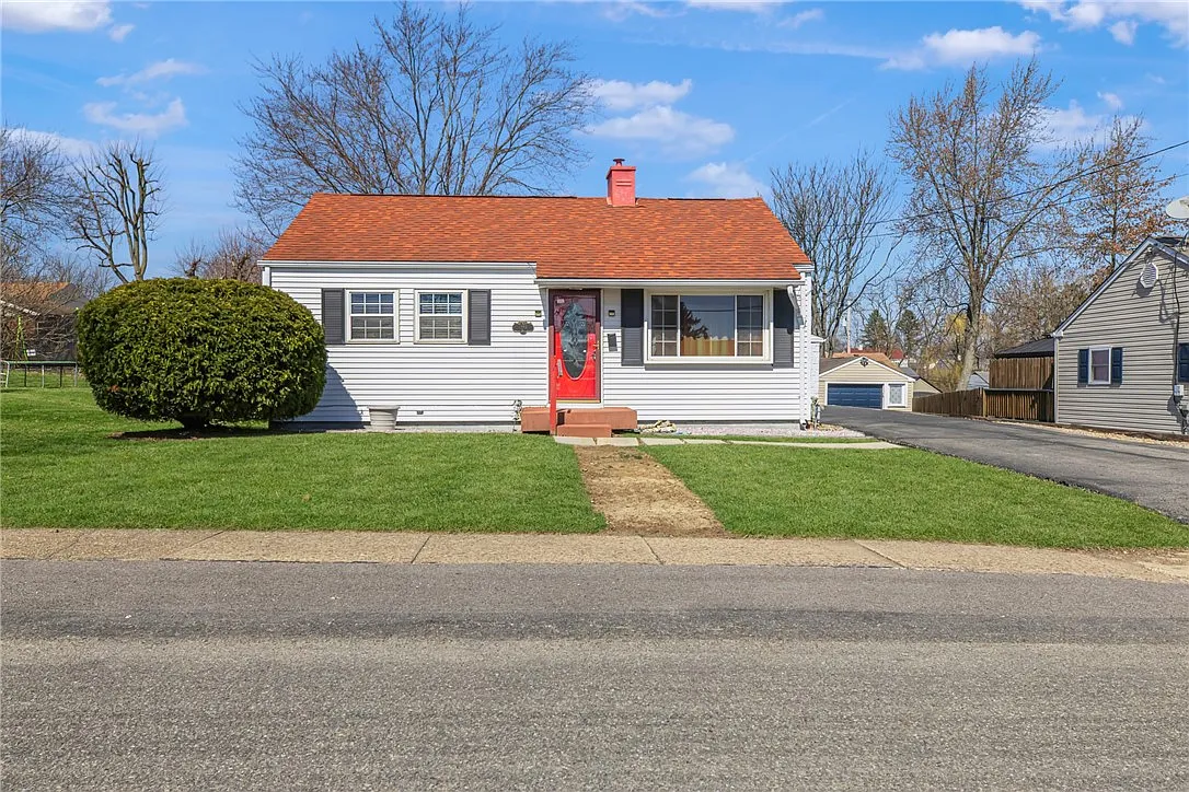 1214 Maine Ave photo 1