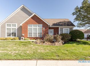 5717 Crossbrooke Ln, Waterville, OH 43566
