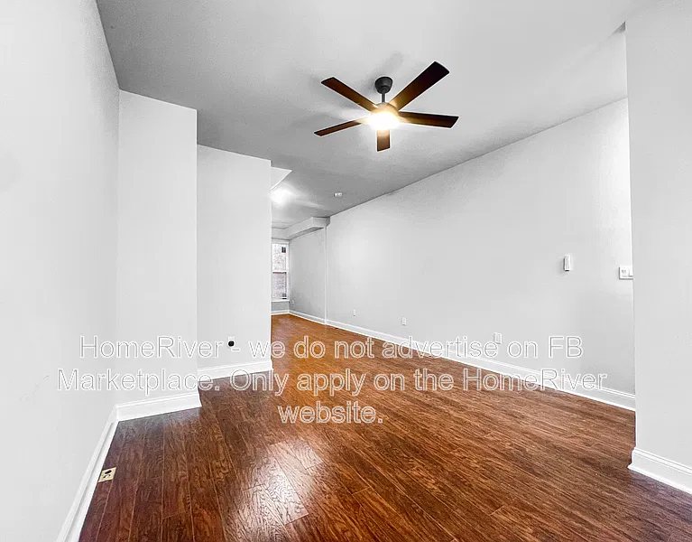 4 bed, 2.5 bath, 2070 sqft, $2,495 — Photo 3