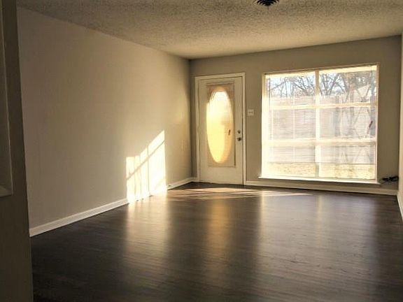 3rd image of 775 Havenwood Dr