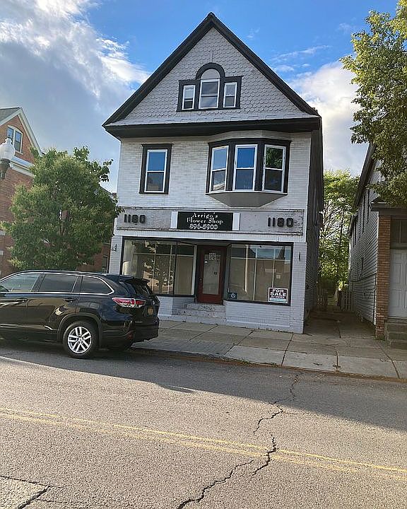1st image of 1180 E Lovejoy St