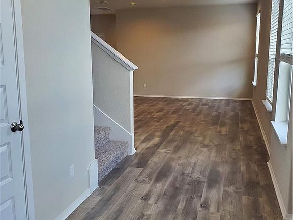 4th image of 108 Heather Glen Way