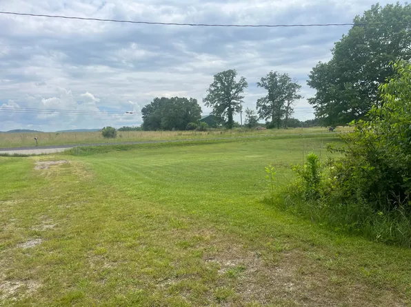 2635 Bellview Rd, Pikeville, TN 37367