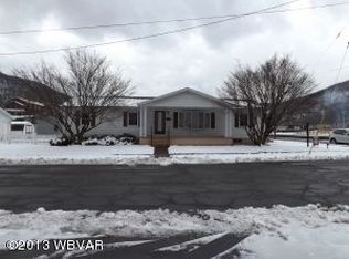 112 9th St, Renovo, PA 17764
