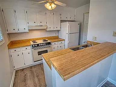 2 bed, 1.5 bath, 926 sqft, $1,400 — Photo 2