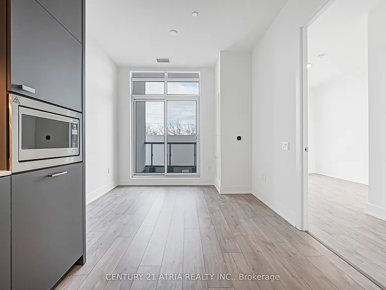 858 Dupont St #207 — Photo 17