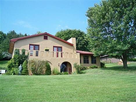 4th image of 1465 Acorn Dr