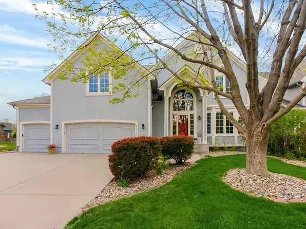 4316 Silverheel St, Shawnee, KS 66226