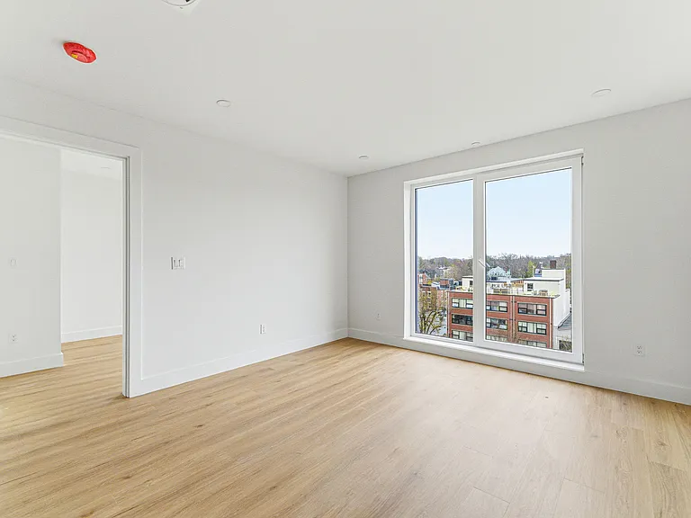 1035 Commonwealth Ave — Photo 109