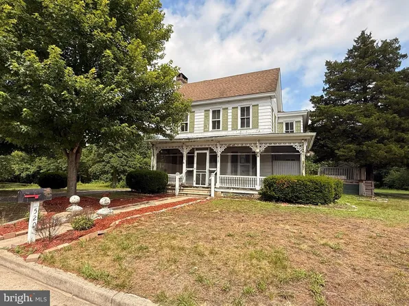 520 S Main St, Elmer, NJ 08318