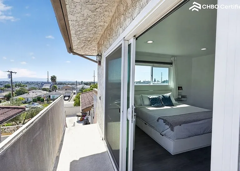 2296 Gaviota Ave #14 — Photo 3