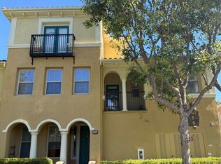 107 Chantilly, Irvine, CA 92620