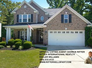 316 Abbey Gardens Ln, Simpsonville, SC 29681