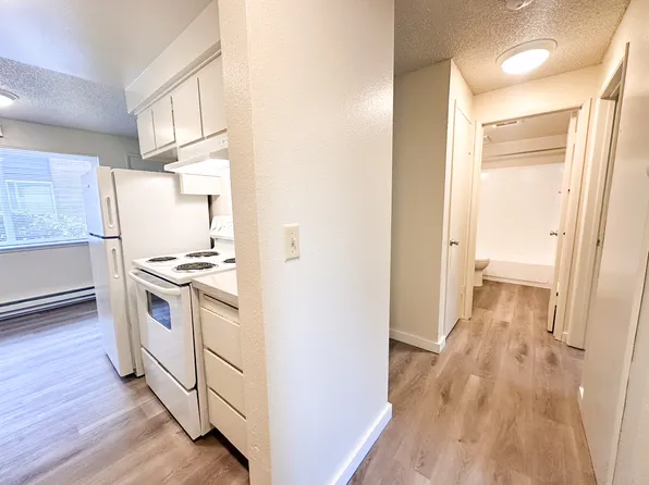 Arlington Apartments, 906 E 4th St, Arlington, WA 98223