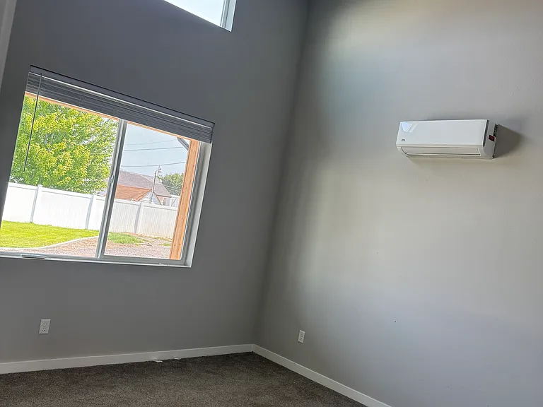 121 Poplar St — Photo 9