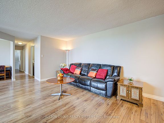 5th image of 10 Muirhead Rd #806