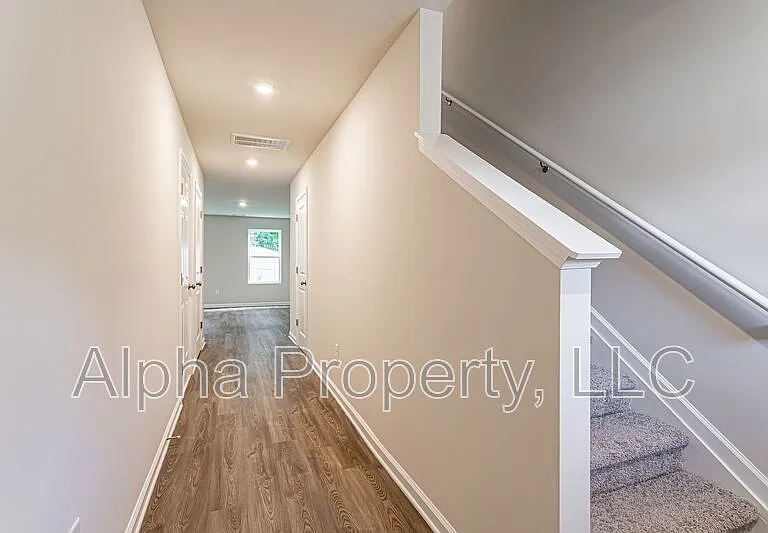 4107 Garrison Ln — Photo 3