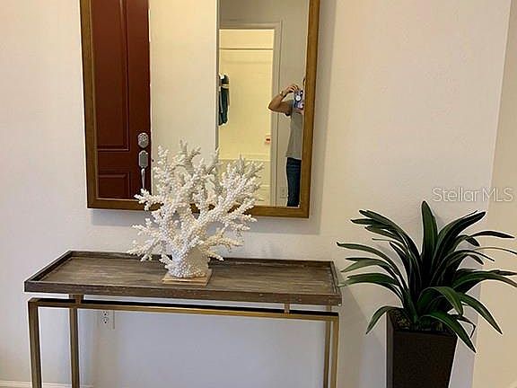 3rd image of 481 Sapphire Dr