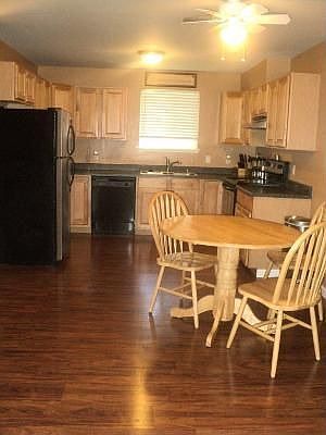 3rd image of 607 29th St SE APT B1