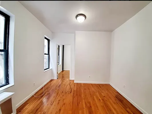 Rented by Douglas Elliman | media 7