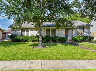 10107 Sagecourt Dr, Houston, TX 77089