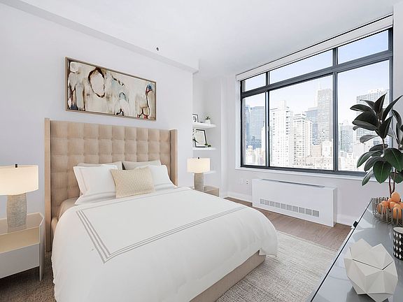 4th image of 222 E 34th St APT 631