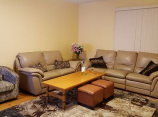 7306 N Meade Ave, Chicago, IL