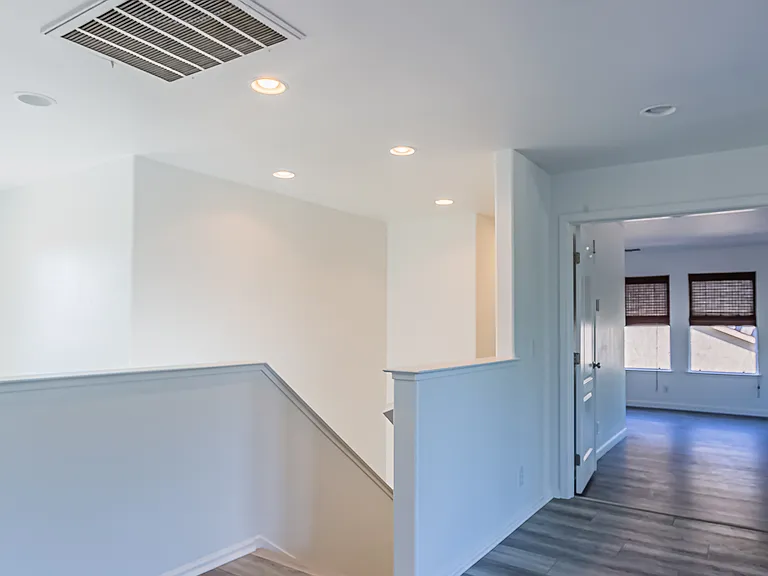 2337 N Silvervale St — Photo 36