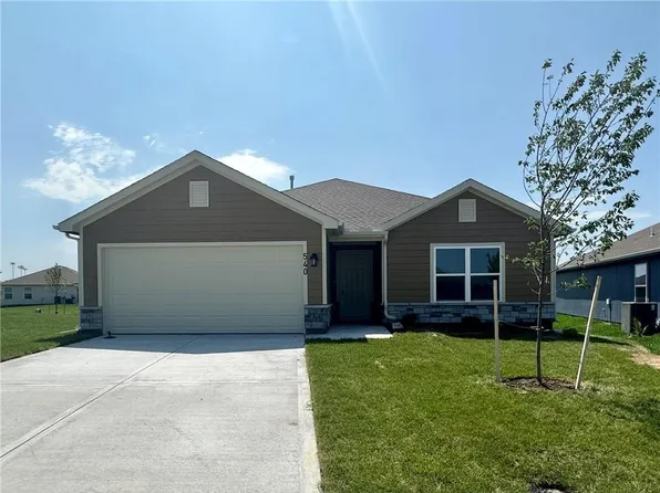 540 N Pecan St, Gardner, KS 66030