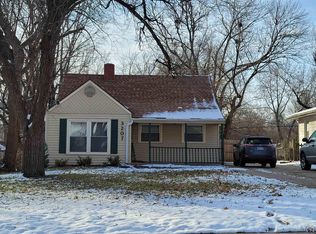 3207 SW Munson Ave, Topeka, KS 66604