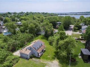 66 Webster Ave, Narragansett, RI 02882
