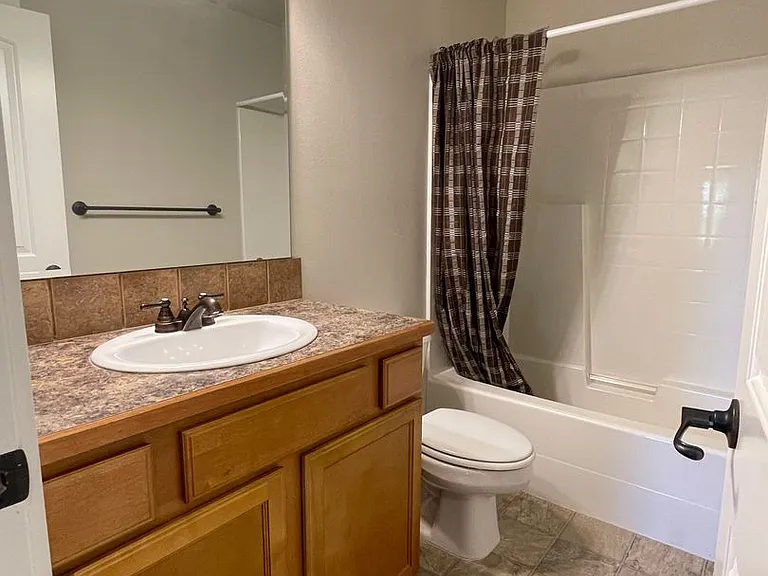 709 N Saddlebrook Way — Photo 20