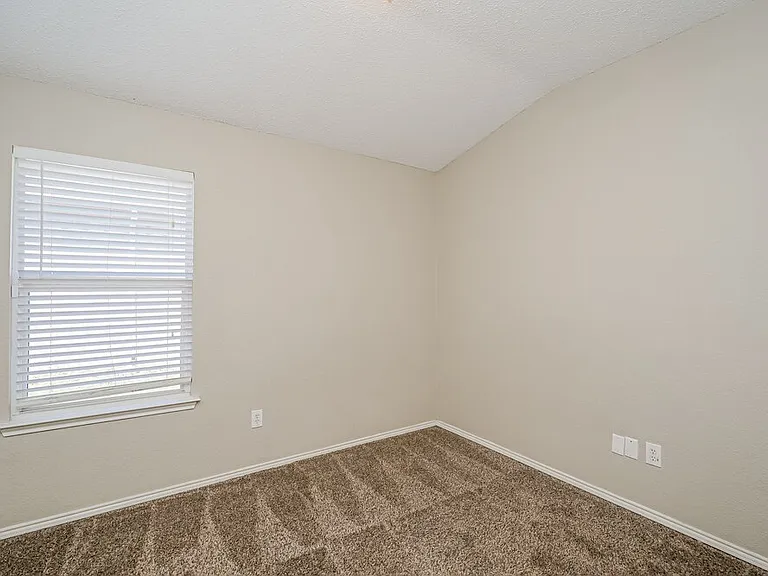 8024 Sartain Dr — Photo 13