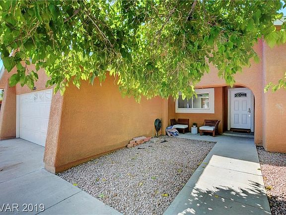 3rd image of 6785 Grandola Dr