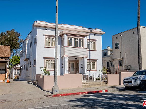 2nd image of 216 N Catalina Ave #216B
