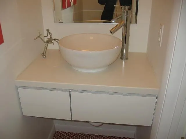powder room