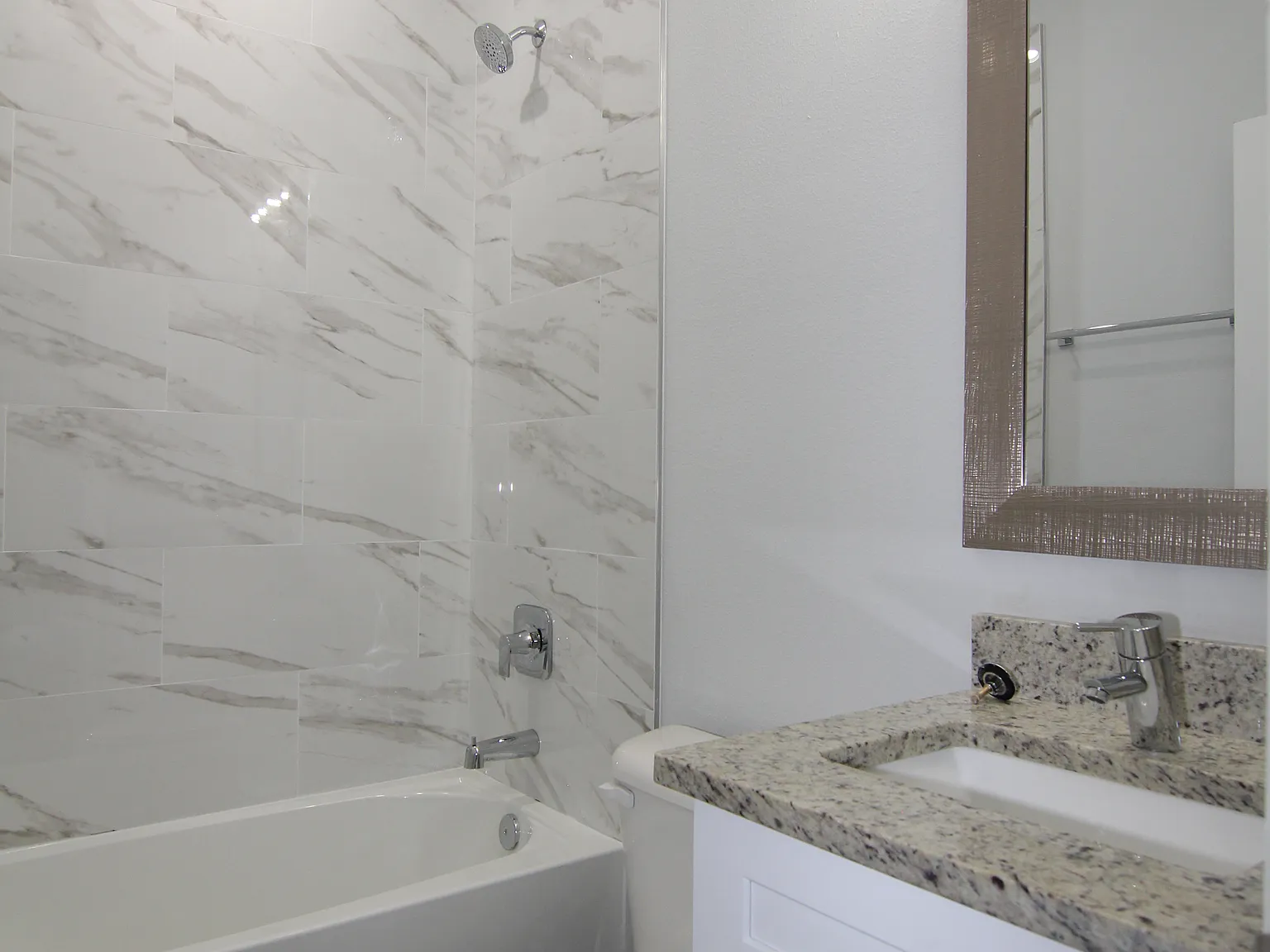3 bed, 1379 sqft, $1,650 — Photo 4