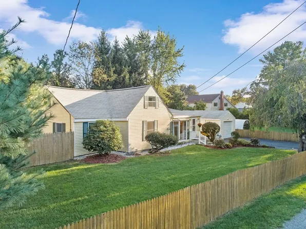 14 Tyler Ave, Methuen, MA 01844