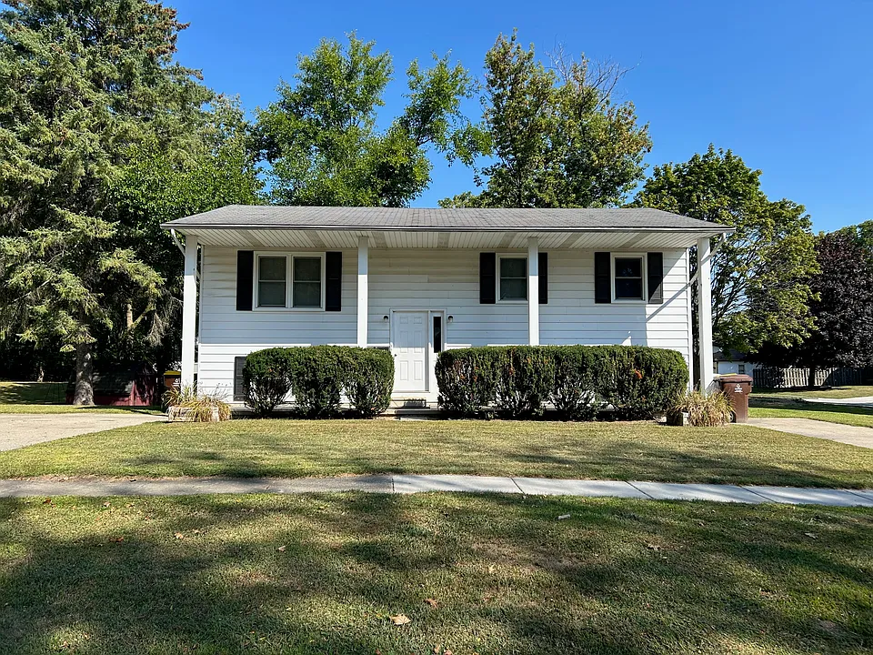 302 W Cherry St #302
