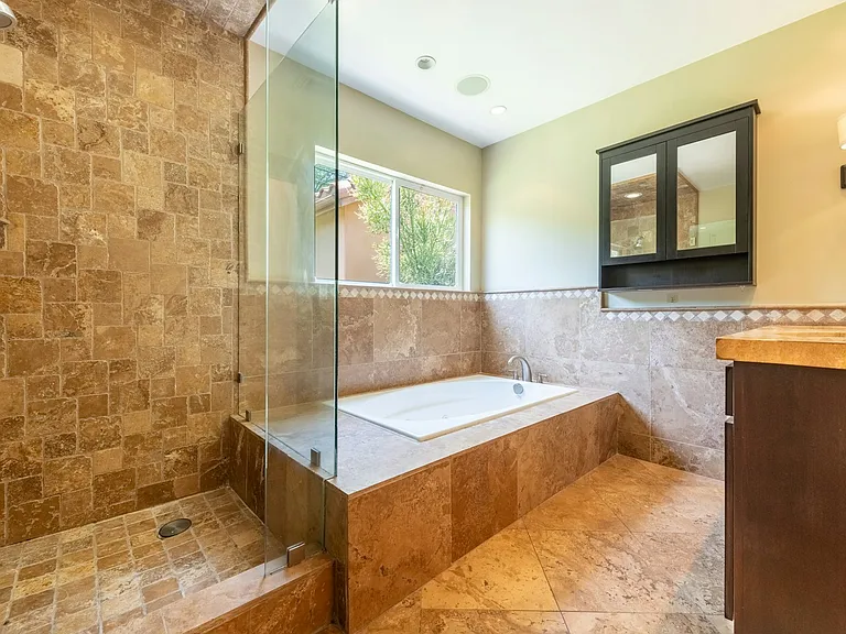 Primary Ensuite