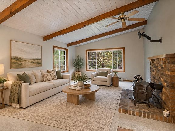 3rd image of 5665 Hagberg Rd