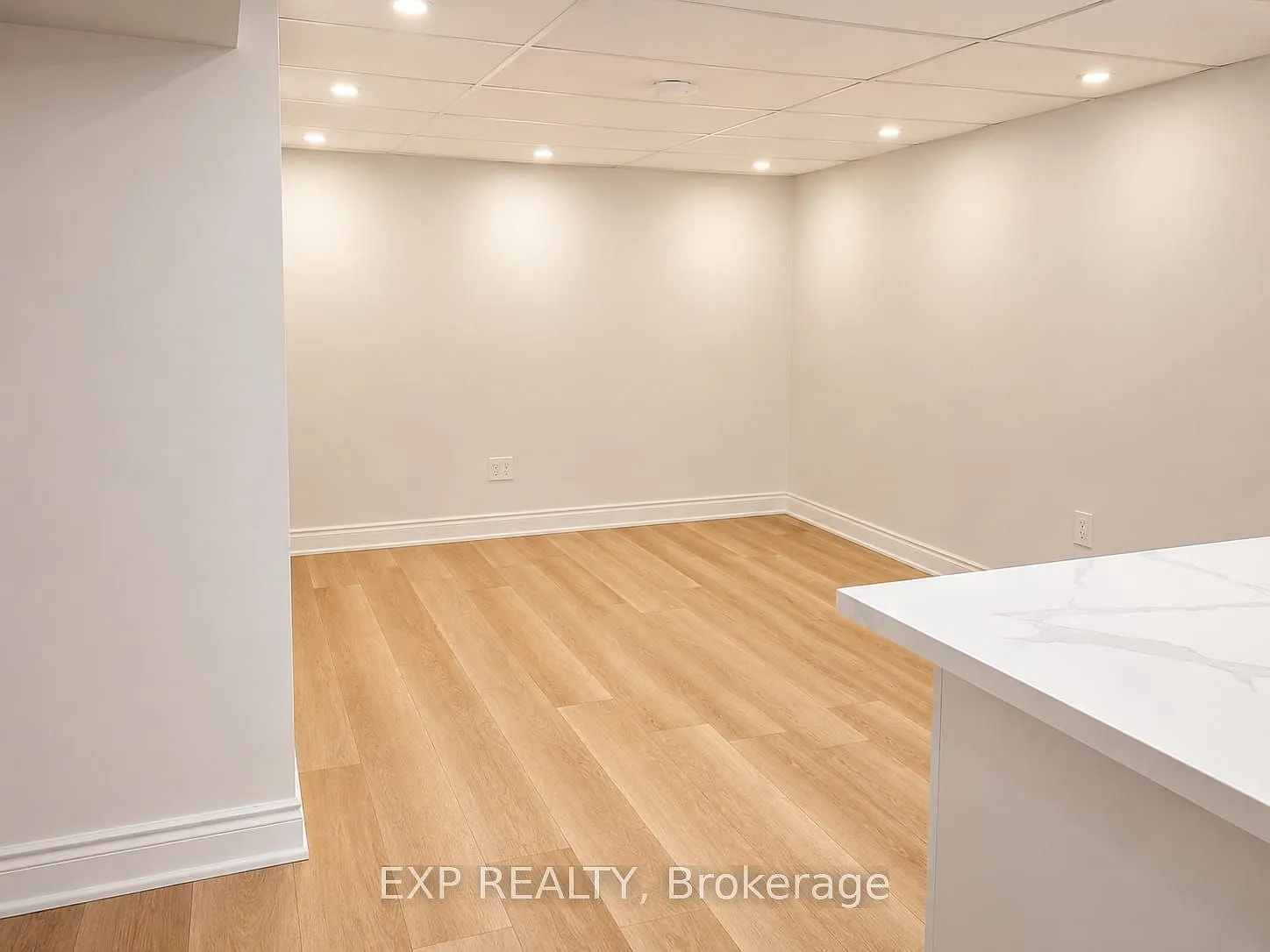 3 bed, $2,200 — Photo 3