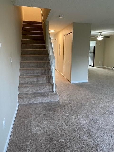 1st image of 416 101st Ave SE #N