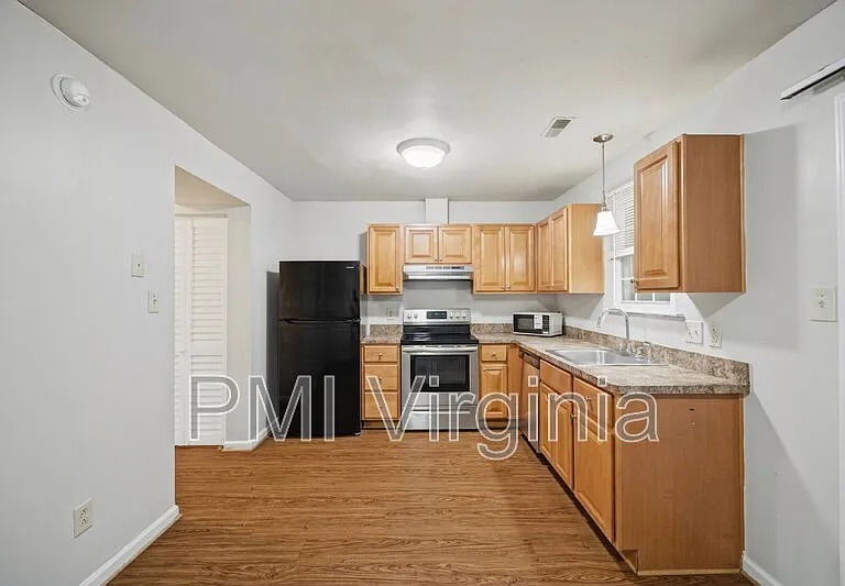 3310 Scarborough Way — Photo 10