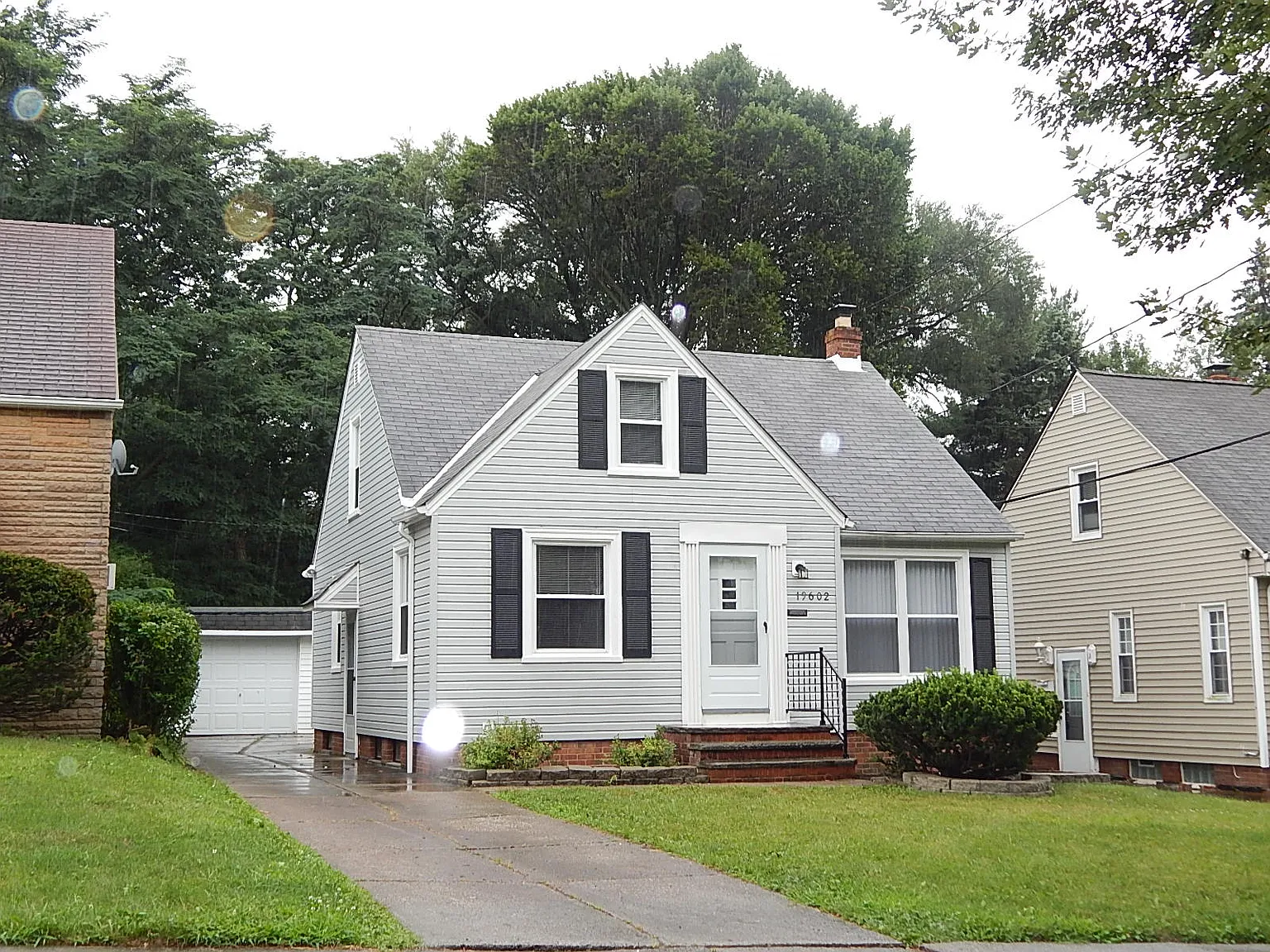 19602 Maple Heights Blvd photo 1