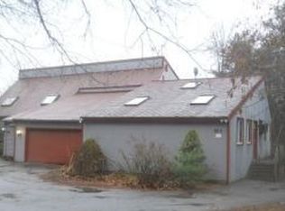 82 Old County Rd, Plaistow, NH 03865