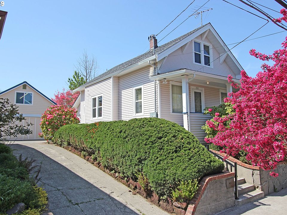2nd image of 3963 NE 14th Ave