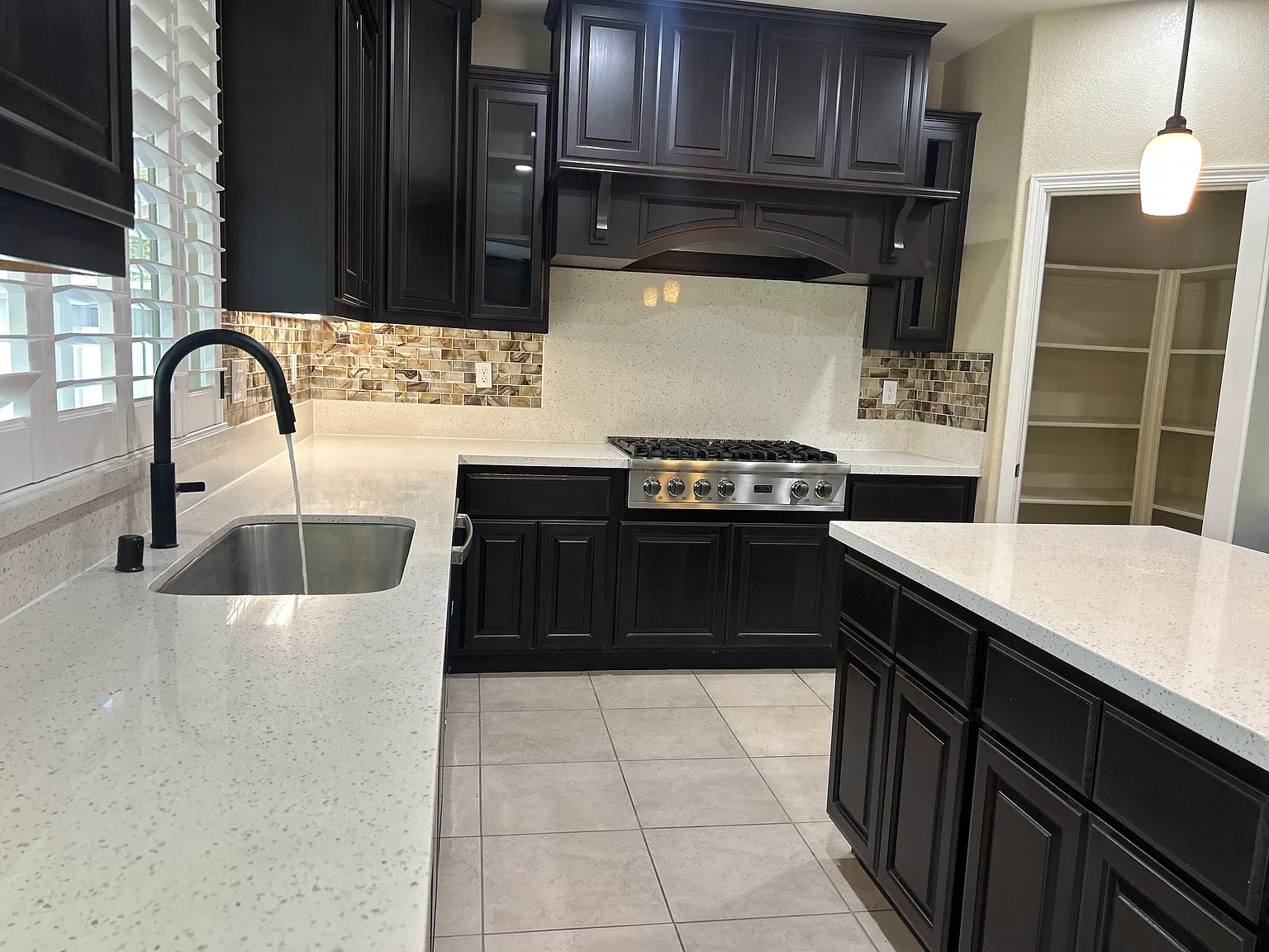 4 bed, 2856 sqft, $3,850 — Photo 1