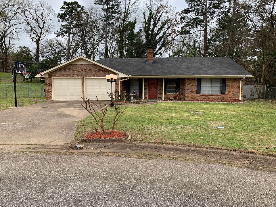1st image of 1102 Woodway Ct