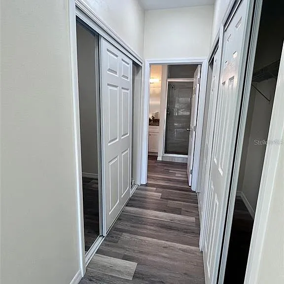 925 Lora St — Photo 8